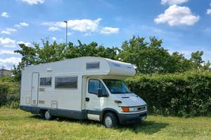 MAXICAMPER 6 posti IVECO 2.8 gancio traino