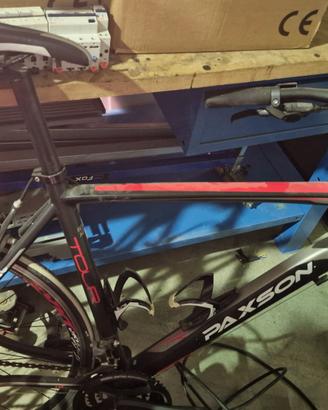 bici  Paxson con ruote da corsa e volante nor