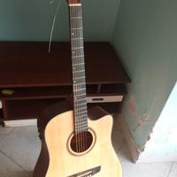 chitarra acustica  amplificata 