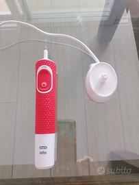 spazzolino elettrico Braun oral b