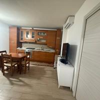 Bilocale arredato con POSTO AUTO 200 metri dall'os