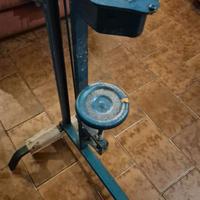 Tappatrice imbottigliatrice mondial tappi sughero