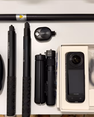 Videocamera Insta360 X4 + tanti accessori