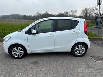 Opel Agila cambio automatico