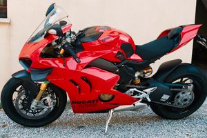 ducati Panigale V4 s 