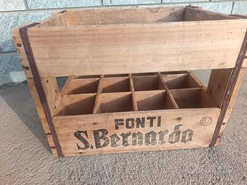 Cassetta legno vintage