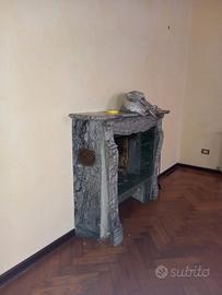 Antica cornice camino 