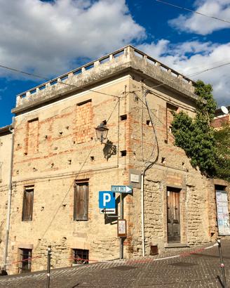 Edificio intero centro storico
