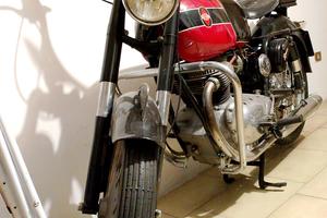 Moto Gilera 300