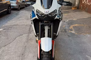 Africa Twin 1100 manuale