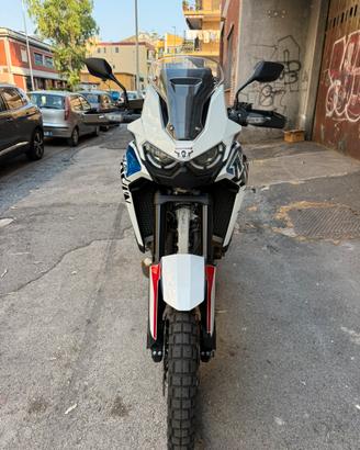 Africa Twin 1100 manuale