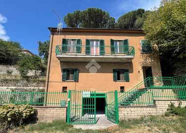 VILLA SINGOLA A LATERA