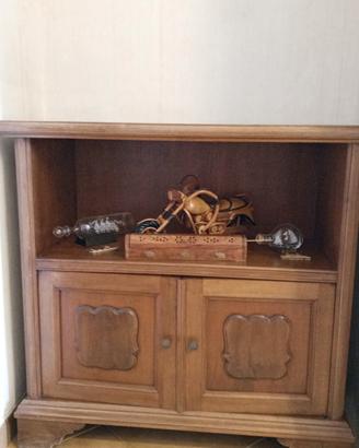 Mobiletto arredamento 