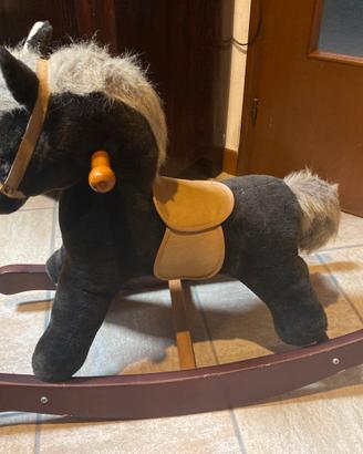 Cavallino a dondolo