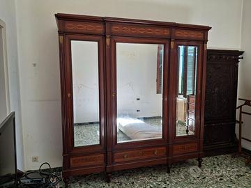 Armadio stile libery