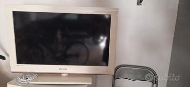 Televisore Samsung 32" HD