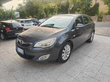 OPEL Astra 1.7 CDTI 125 CV Sports Tourer Cosmo