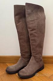 stivali al ginocchio bassi in camoscio crosta