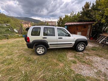 Jeep liberty