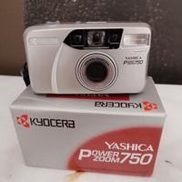 Yashica Power Zoom 750. Fotocamera compatta format