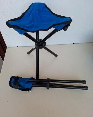 Set 2 sgabelli treppiede fino a 120 kg