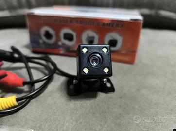 telecamera posteriore auto con led 