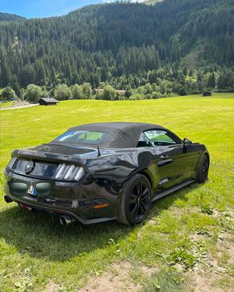 Ford mustang ecoboost cabrio