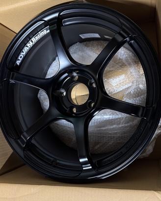 cerchi whels ADVAN RACING RG4