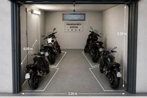 Box auto/moto in centro a Iseo