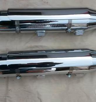 Scarichi per Harley Davidson 883 R - anno 2010.