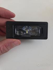 Luce targa per Volkswagen Tiguain II