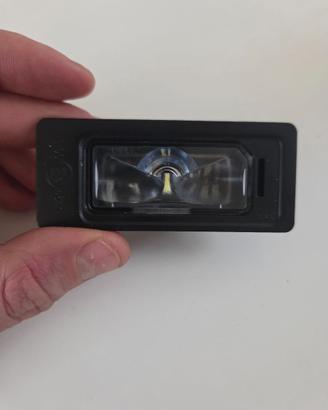 Luce targa per Volkswagen Tiguain II