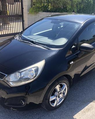 Kia Rio 2012 - 130.000 km