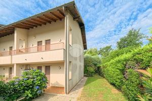 VILLA A SCHIERA A ARSAGO SEPRIO