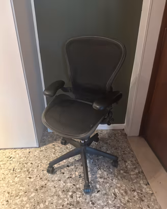 Herman Miller Aeron sedia ergonomica da ufficio