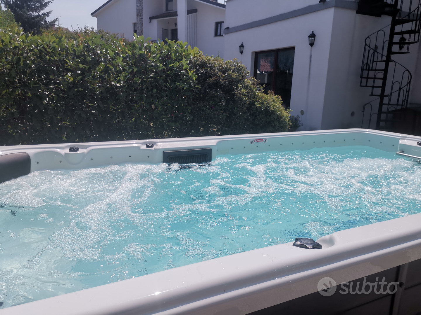 Villa singola con piscina idromassaggio