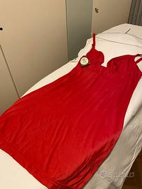 Sottoveste rosso con ferretti