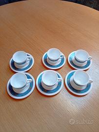 servizio da caffè completo di tazzine e piattini 