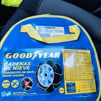 Catene da neve nuove mai usate Goodyear 
