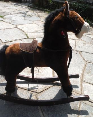 cavallino a dondolo