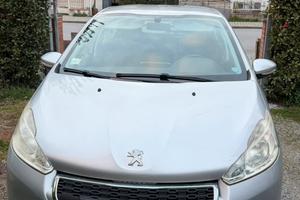 Peugeot 208 1.2 82cv