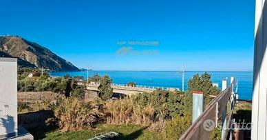 Appartamento Fronte Mare a Gioiosa Marea