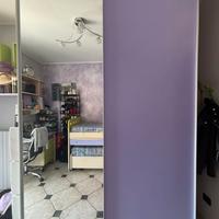 Armadio moderno 2 ante scorrevoli con specchio