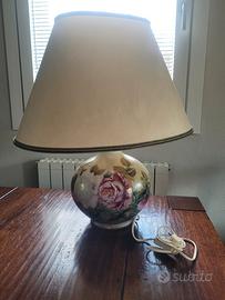 lampada da tavolo in ceramica decorata a mano