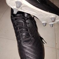 scarpe da calcio con tacchetti di ferro 