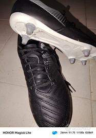 scarpe da calcio con tacchetti di ferro 