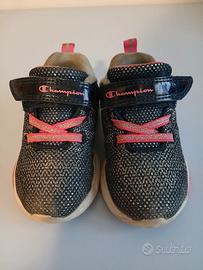 Scarpe bimba/o con luci nr.23