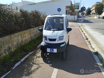 Freedom scooter cabinato/Minicar/disabili anziani