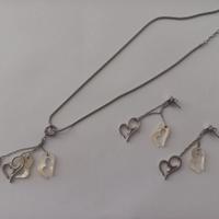 Collana e orecchini