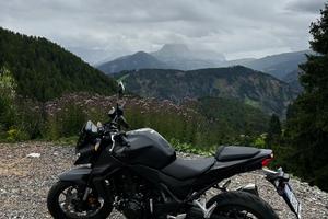 Honda CB 750 Hornet 2025